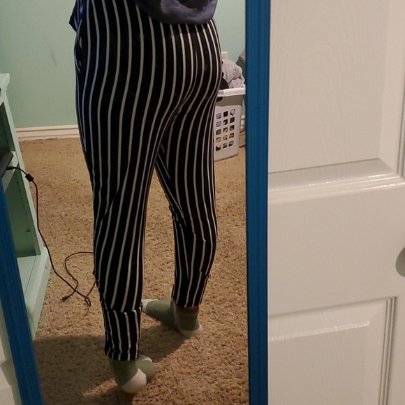 Black and White Striped Paperbag Pants - Picture 2 of 3